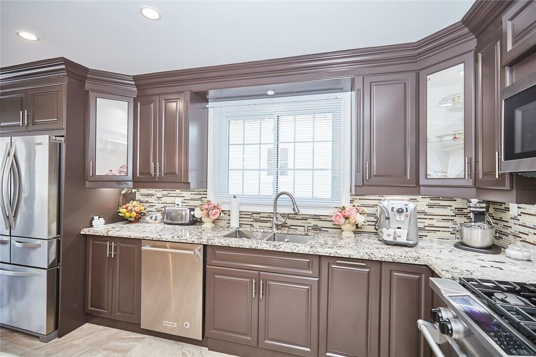 SWEET HOME  Modern 4 Bedroom  2 & 7 MINTS WALK TO CASINO & FALLS