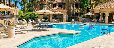 Piscine extérieure, piscine chauffée