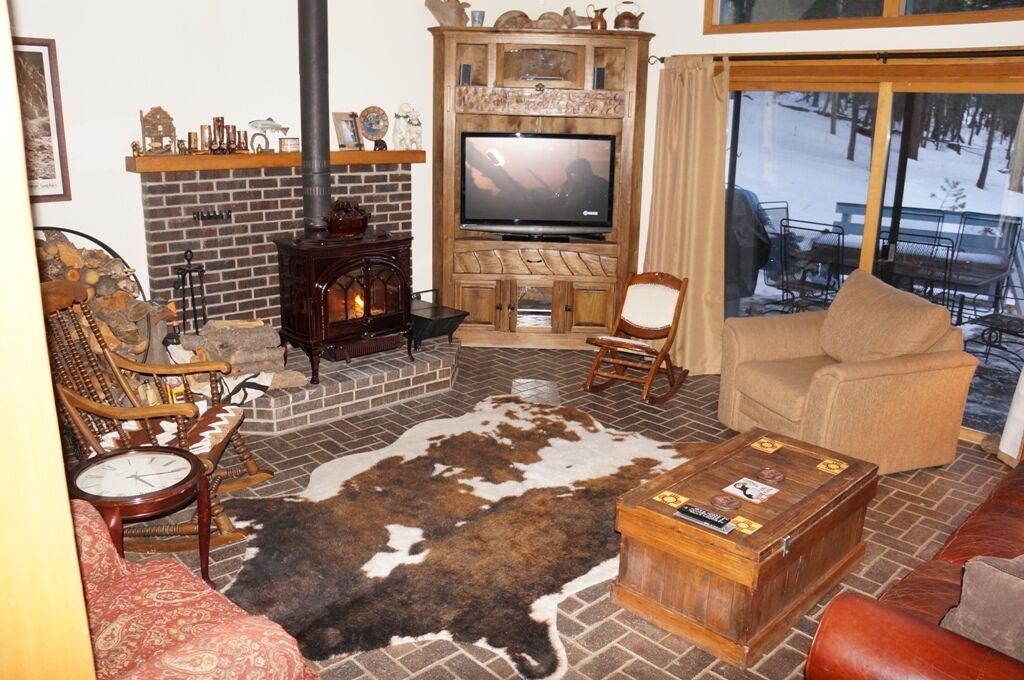 Very Private and secluded from other cabins