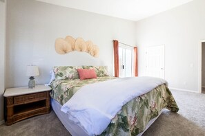 3 bedrooms, iron/ironing board, travel crib, free WiFi