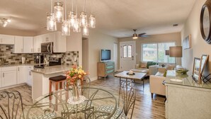 House, Multiple Beds (28 Solano) | Private kitchen | Oven - 28 Solano (St. Augustine)