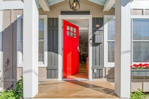 Casa, varias camas (1 Fletcher Ln) | Entrada de la propiedad