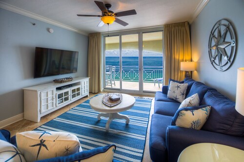Azure 606 ~ 4BR ~ Oceanfront Penthouse w/Unbeatable Views!