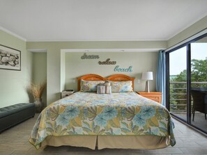 2 bedrooms, iron/ironing board, Internet, bed sheets