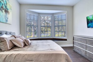 5 soverom, strykejern/-brett, reiseseng for barn og wi-fi (inkludert)