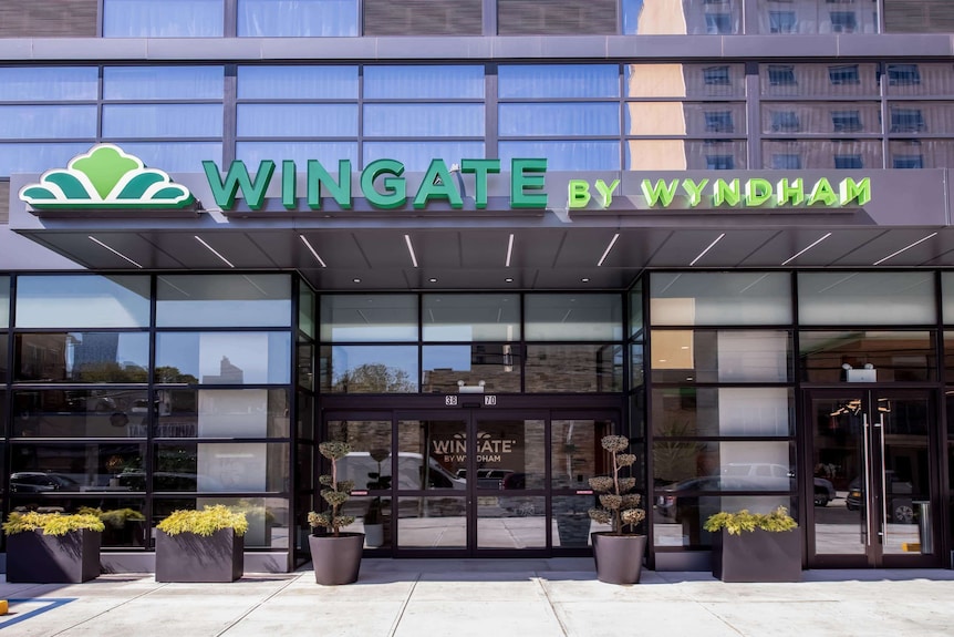Wingate Group Logotipo Del Hotel Wingate Wyndham Hotel Group Unifies Globally Under