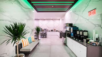 Free daily continental breakfast