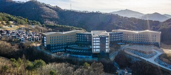 Ramada Hotel & Suites by Wyndham Gangwon Pyeongchang