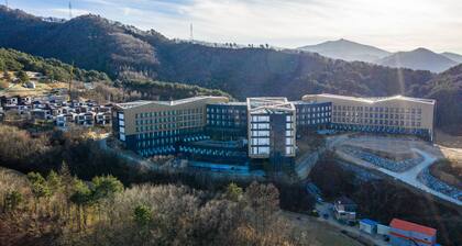 Ramada Hotel & Suites by Wyndham Gangwon Pyeongchang