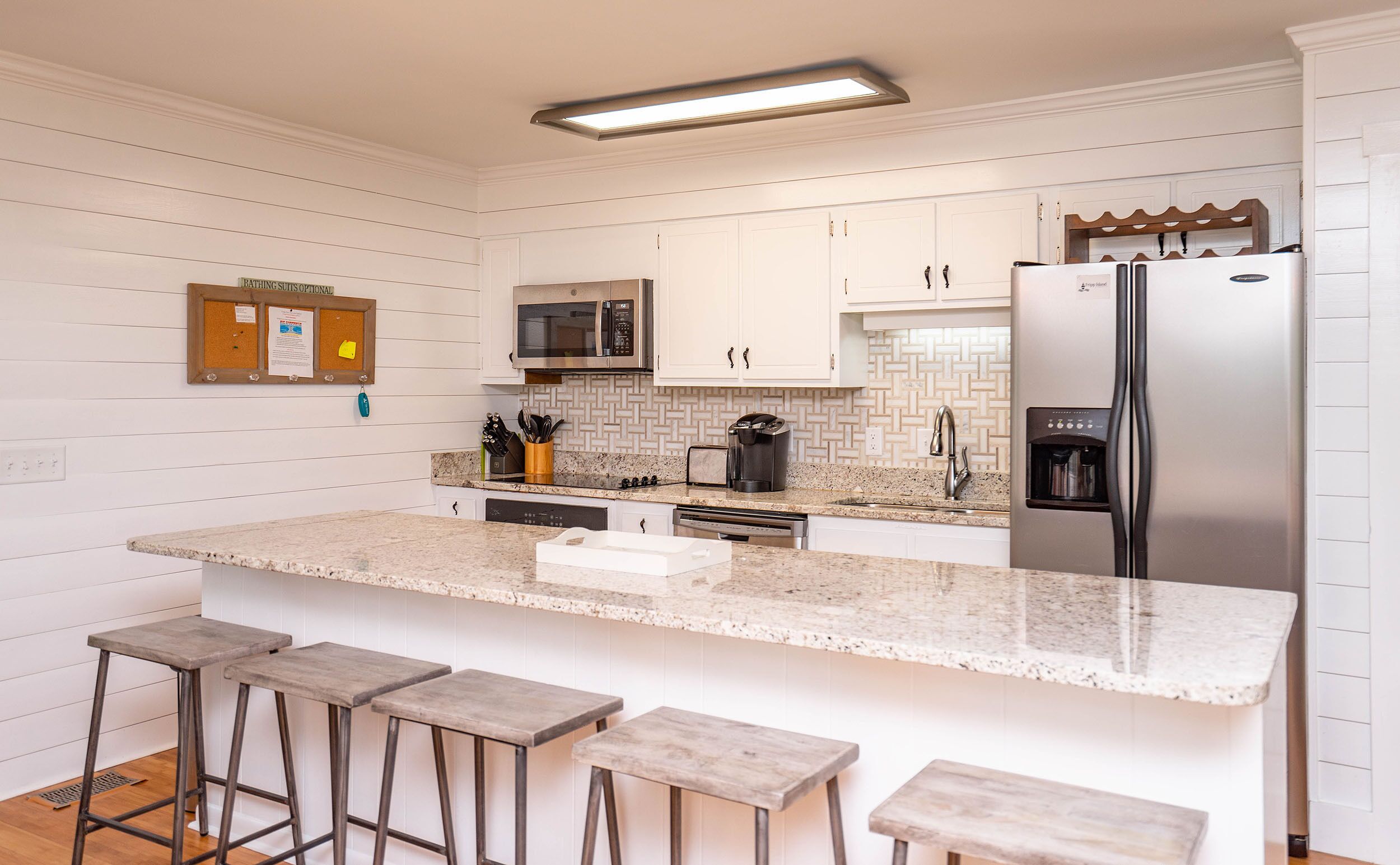 3Bd 2Ba Fripp Cottage! Comes with 6 seater Golf cart!