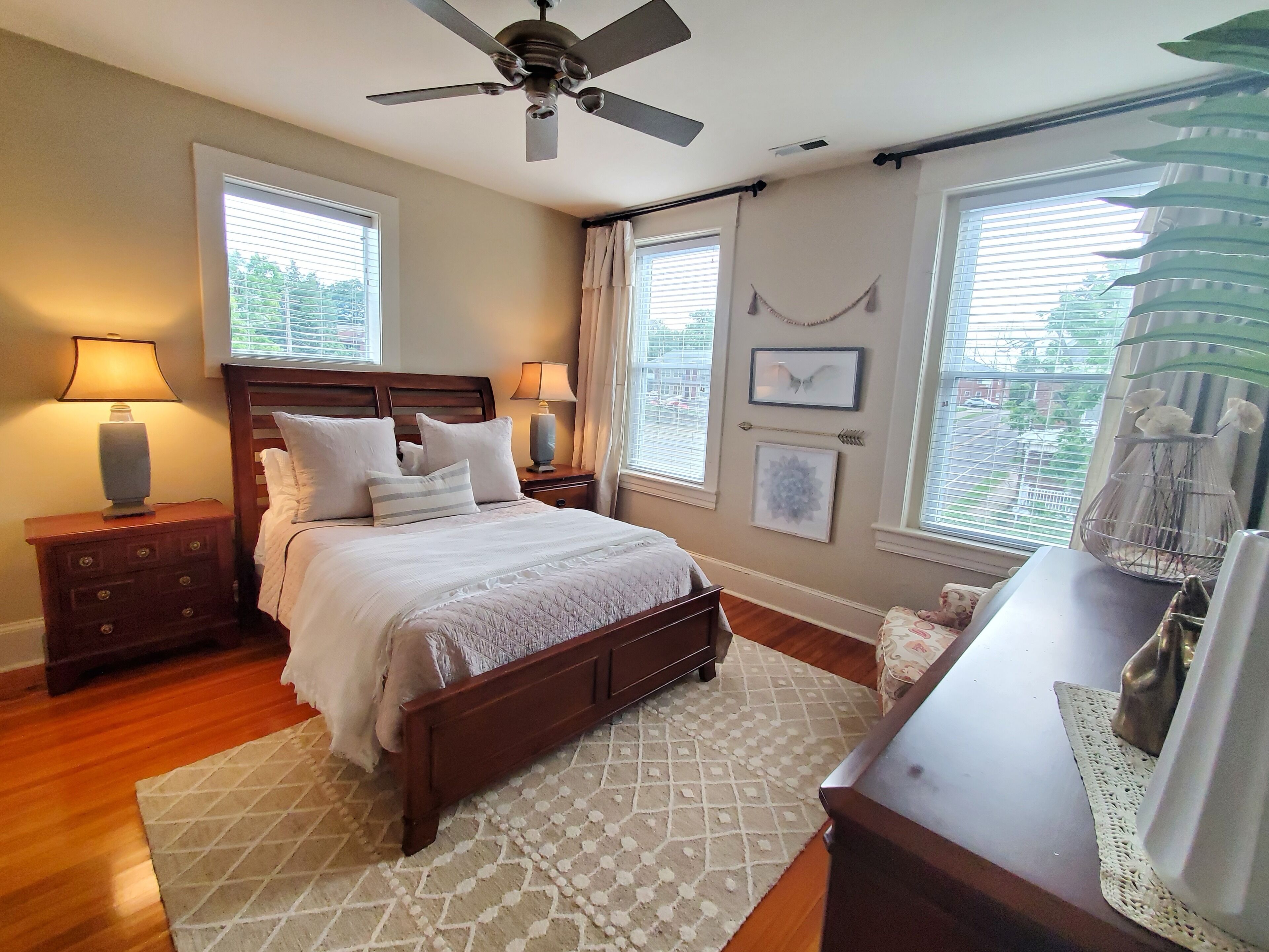 Historic Urban Downtown Loft 2 Bedroom 2 Bath