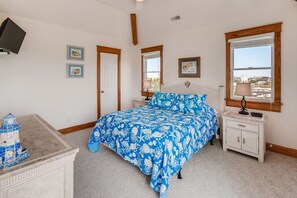 4 bedrooms, free WiFi, bed sheets - Oceanview Dog Friendly Home w/ Private Pool, Hot Tub, Basketball, Beach Nearby (Waves)