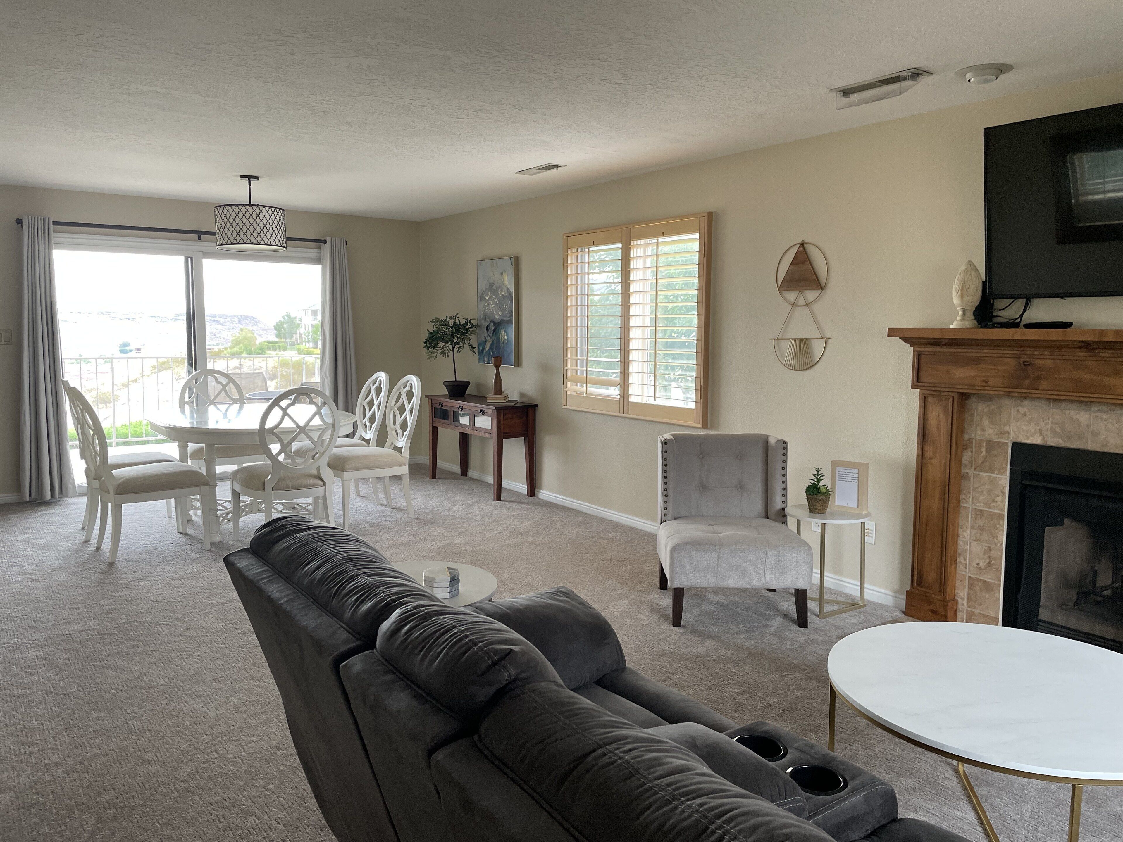 Newly Updated Las Palmas Family Paradise Retreat 