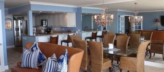 Surf Shack - Panoramic Ocean View!