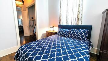 2 bedrooms, desk, iron/ironing board, travel crib