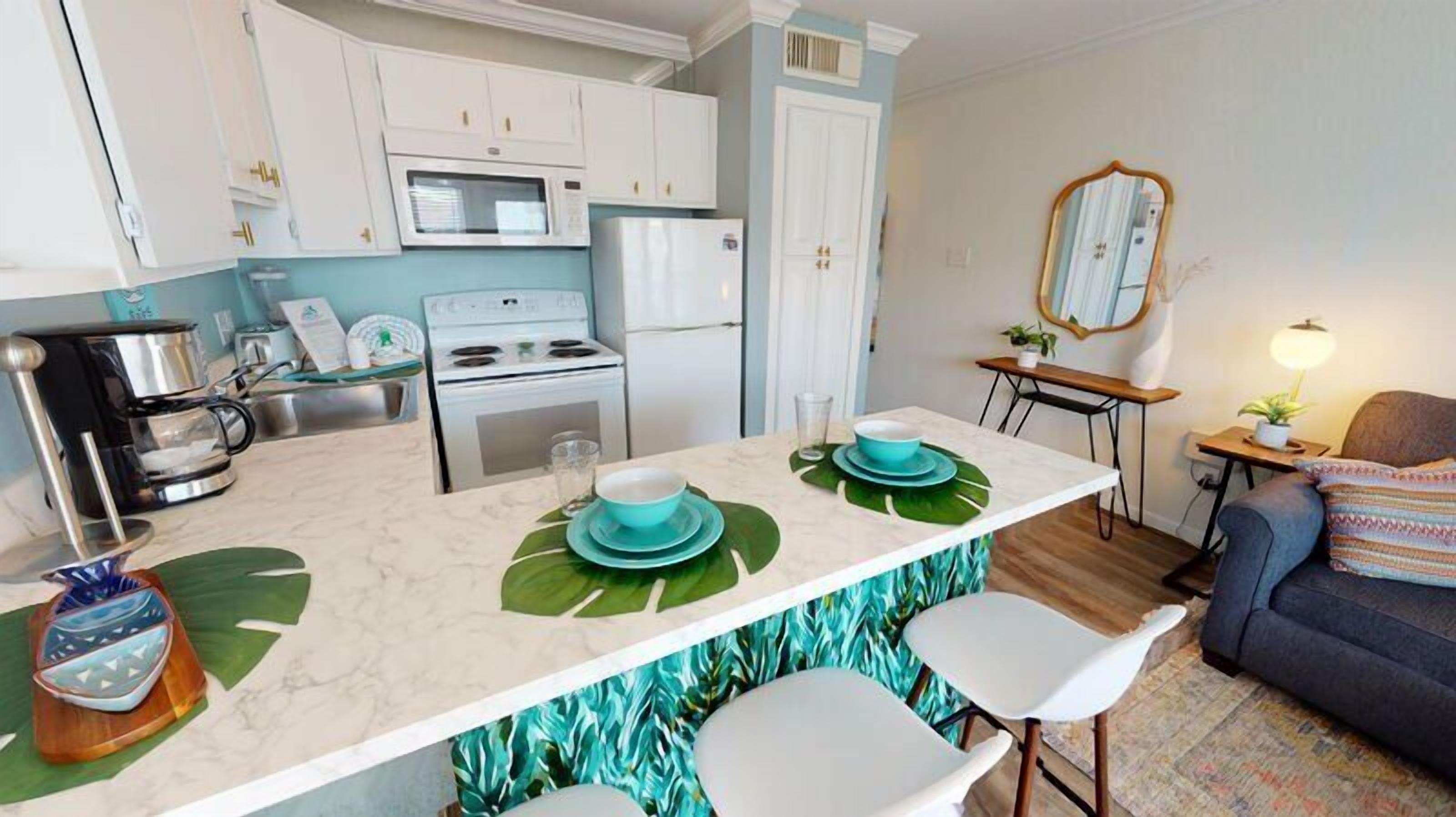 冰箱、微波炉、烤箱、炉灶