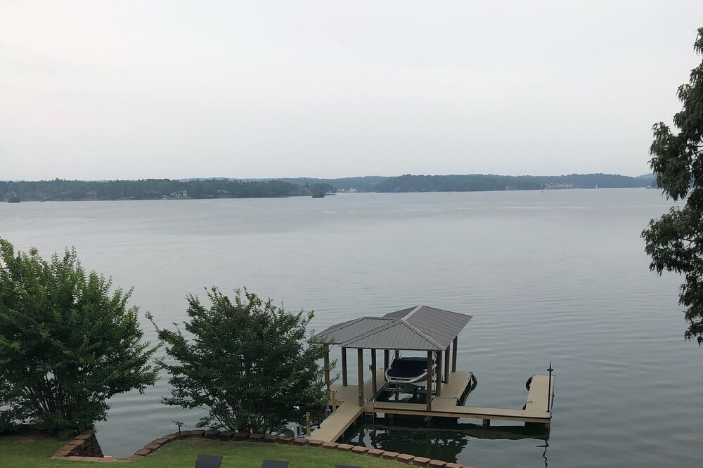 Pool is OPEN in April, Designer updated, Big Water View, Dock w/deep Boat Slip!