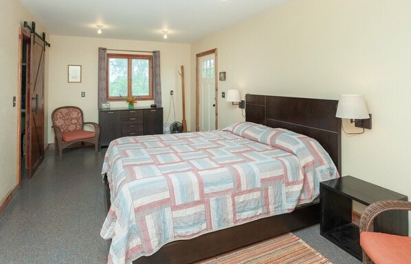 1 Schlafzimmer, Bügeleisen/Bügelbrett, kostenloses WLAN, Bettwäsche