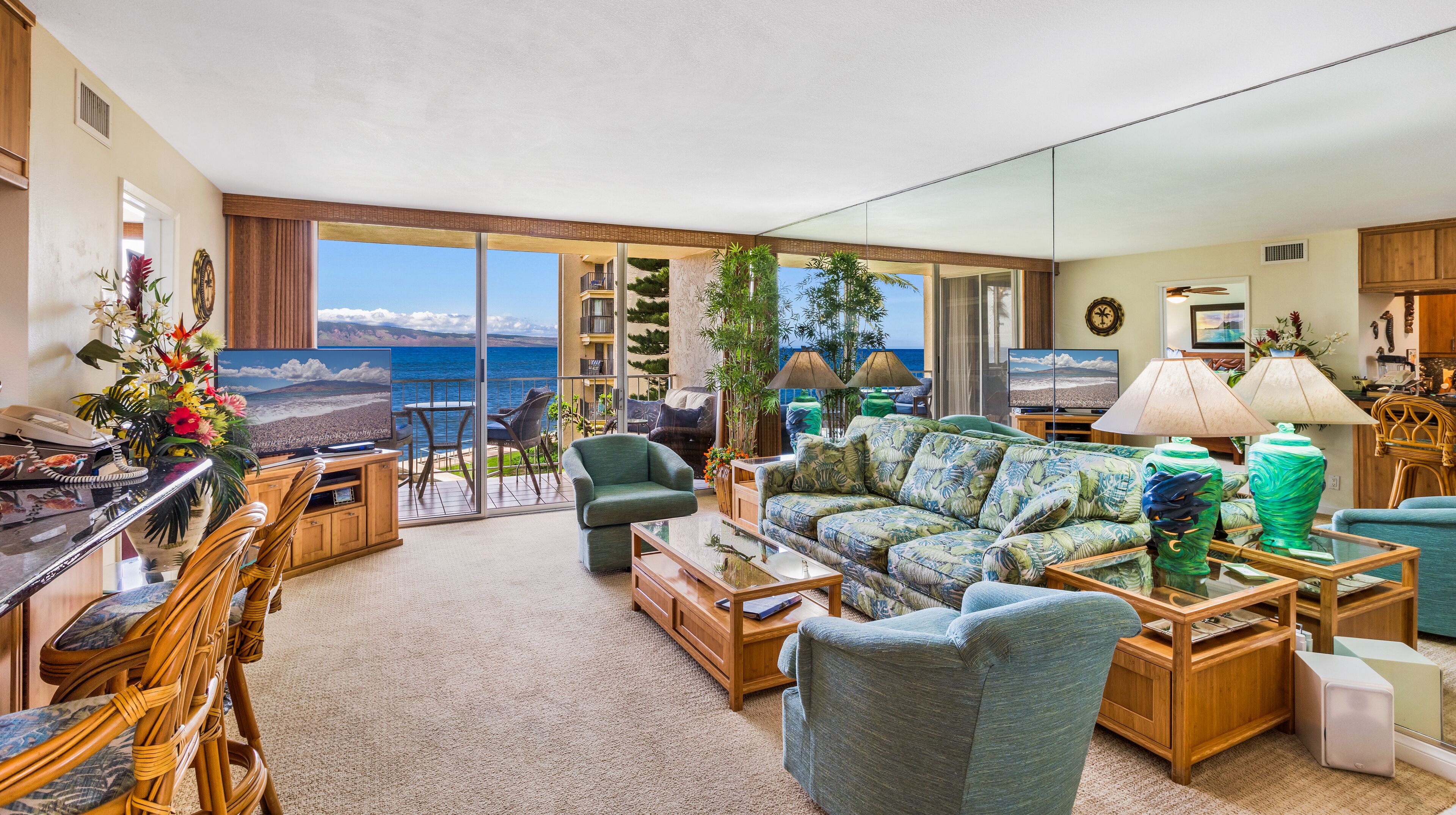 🌈 Sharing our Blessings!  Amazing Views, Sunsets, Whales, Rainbows🌈