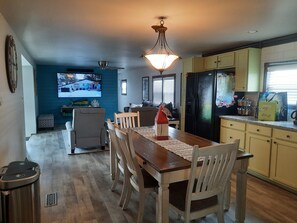 Interior - Great Price, Clean home on Canal, huge Deck, Grill, Kayaks, Pool Great Location! (Selbyville)