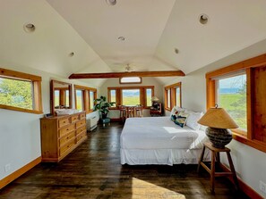 8 bedrooms, WiFi, bed sheets - Teton View - Cache Vista Ranch Estate - Sleeps 32 (Tetonia)