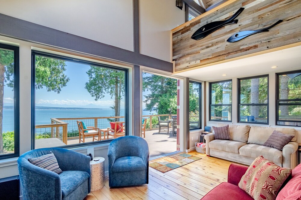 Maple Cove Hideaway - Ocean Front Cabin - Close To Langley!