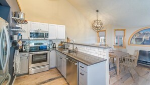 Maison, plusieurs lits (Lulu City 6F) | Cuisine privée