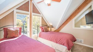 4 bedrooms, desk - Viking Lodge 100ab (Telluride)
