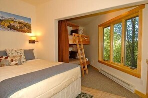Casa, varias camas (Viking Lodge 100B)