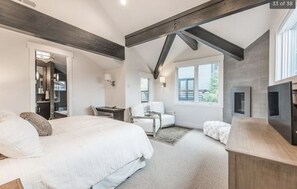 4 多间卧室、免费 WiFi、床单