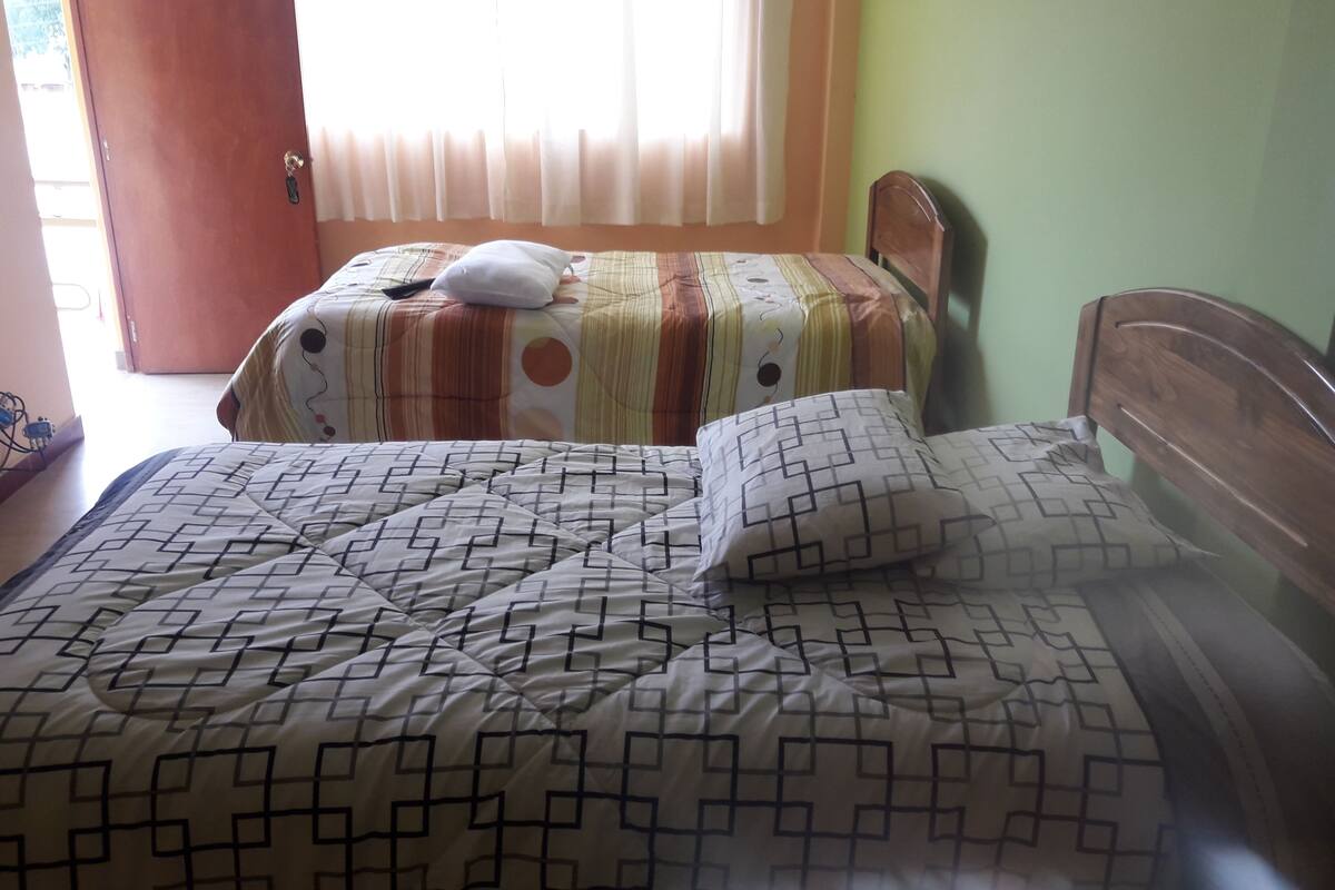 Wifi gratis y ropa de cama
