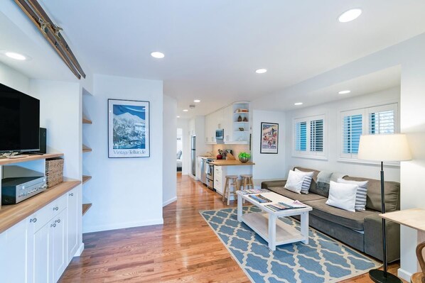 Ferienhaus, Mehrere Betten (Viking Lodge 211) | Wohnbereich | Fernseher, DVD-Player