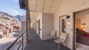 Maison, Plusieurs lits (Viking Lodge 315) | Balcon