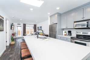 House, Multiple Beds (Fall Line 308) | Private kitchen | Fridge, microwave, stovetop, dishwasher - Fall Line 308 (Telluride)