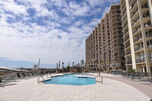 Indoor pool, outdoor pool - BEACHFRONT CONDO AWESOME VIEWS 2 KING BEDS
(Orange Beach)
