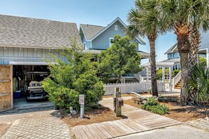 Exterior - Spectacular ocean front cottage; expansive views from the upper deck and reverse floor plan (Bald Head Island)