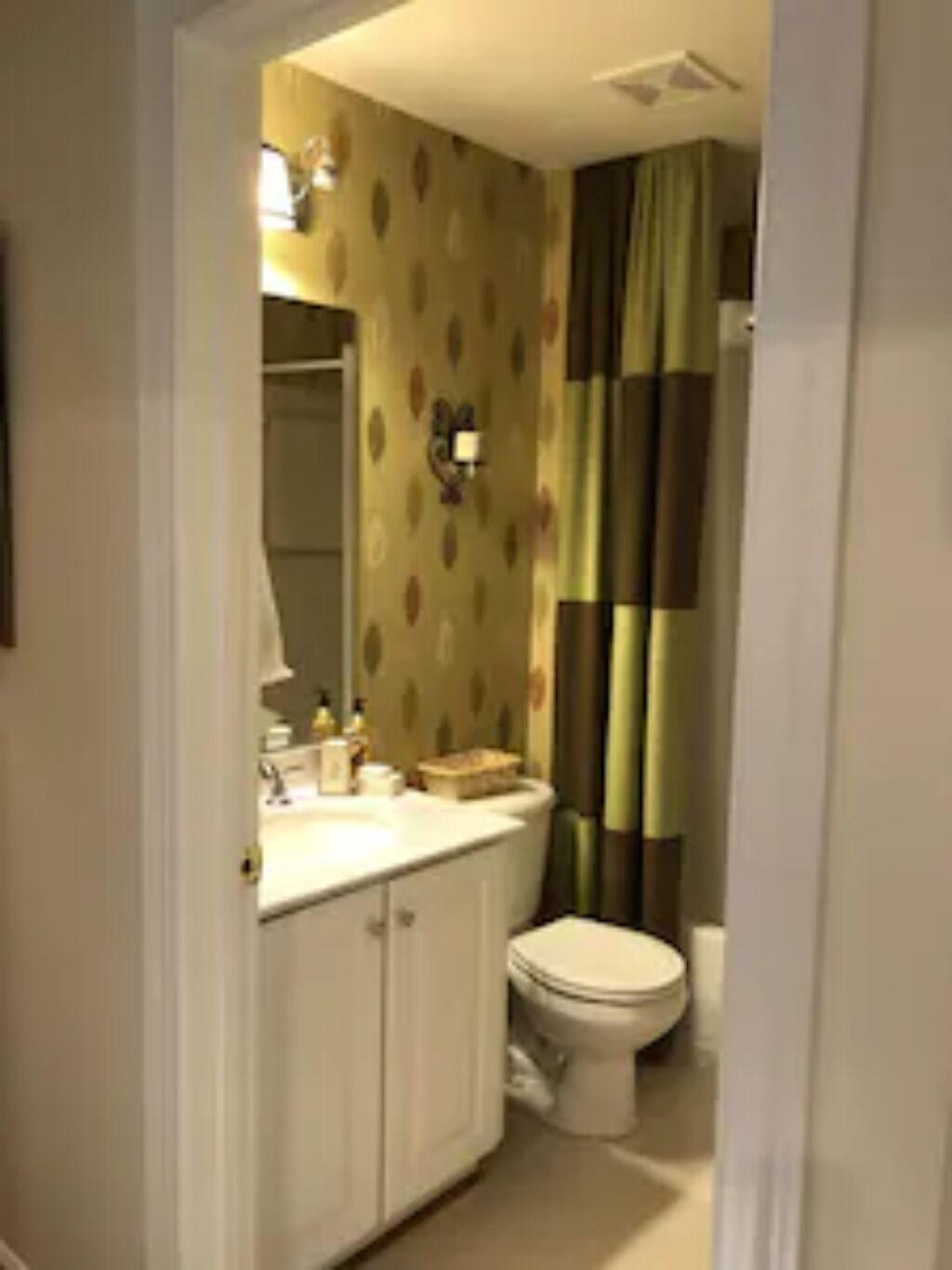 ROMANTIC GETAWAY FOR  FALL 