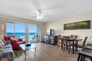 Télévision, lecteur de DVD, chaîne hi-fi