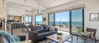 Seaside Entire Home - 4 bedroom / 3 bath