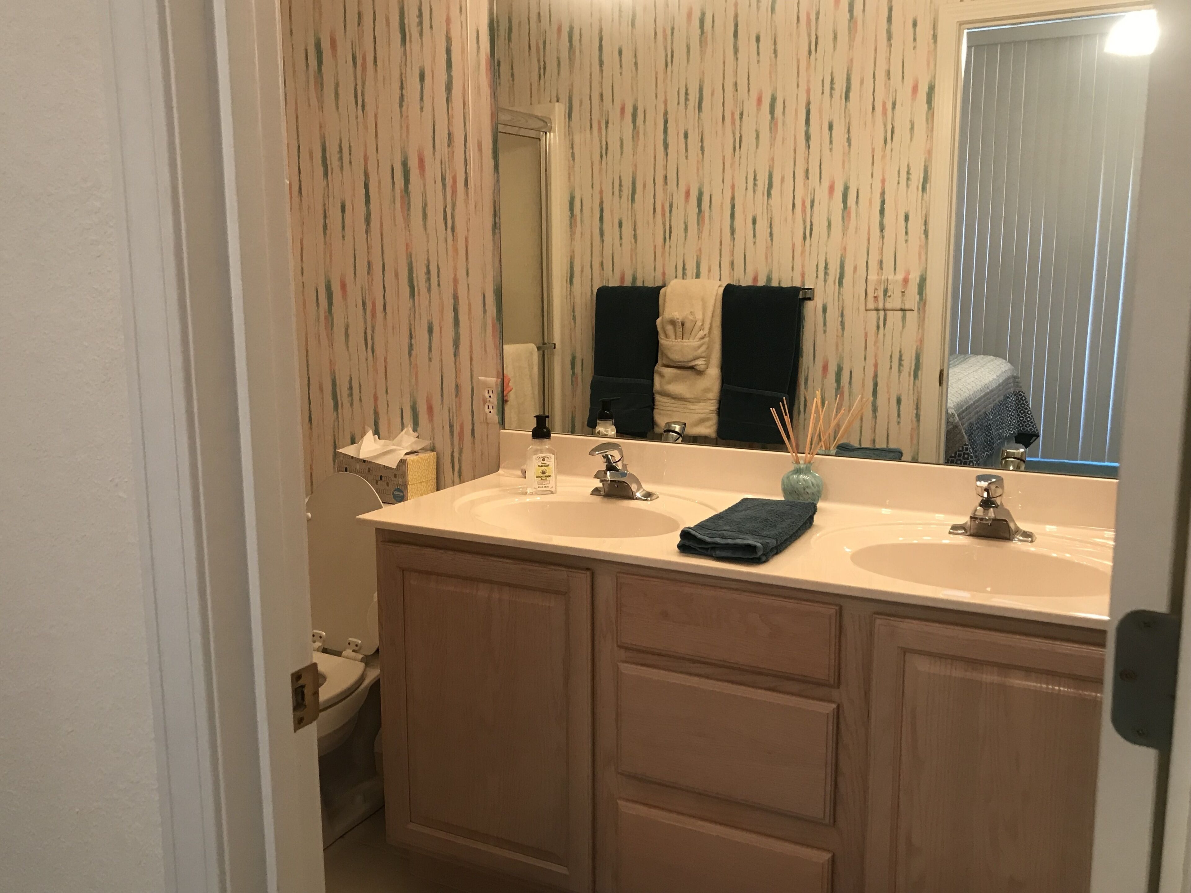 Beautiful condo at Lazy Days with great view, no wake cove, new flooring!