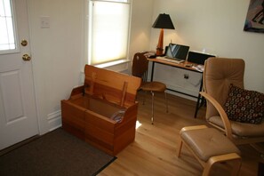Interior - Comfort by the river & short walk to downtown. (Salida)