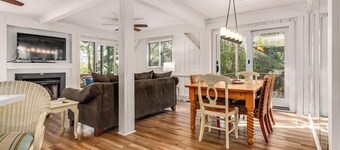 Beautiful sunsets at this marsh view condo; enjoy the community pool close to all islands amenities