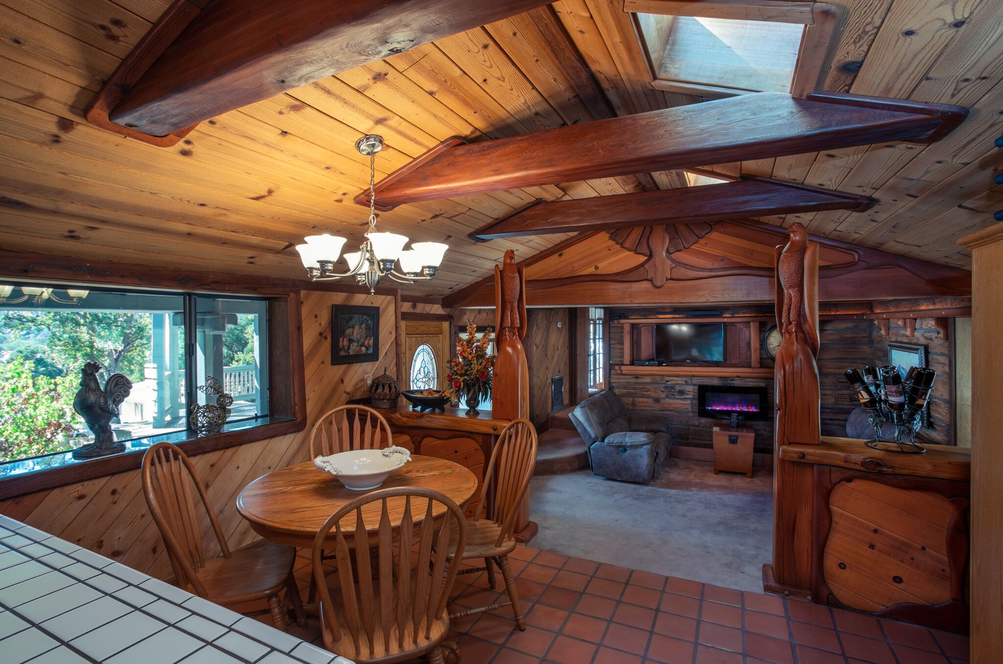 Atascadero Lodge, Loft & Lounge