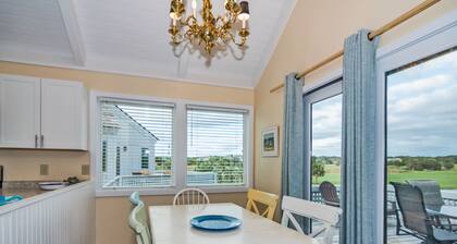 Great 3 Bedroom Villa within walking distance to the BHI Club and Beach! 2-4 Passenger Golf carts!