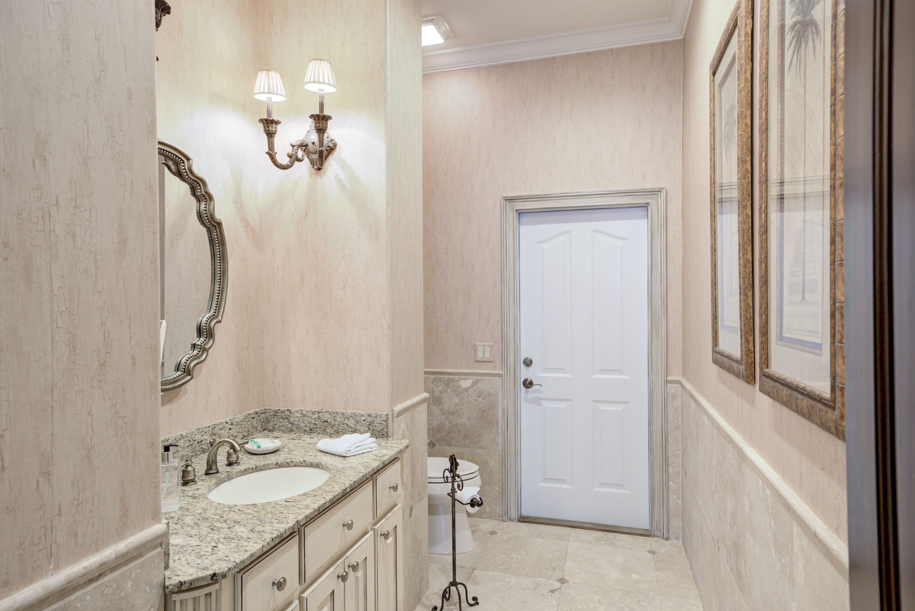 SPACIOUS LUXURY HOME