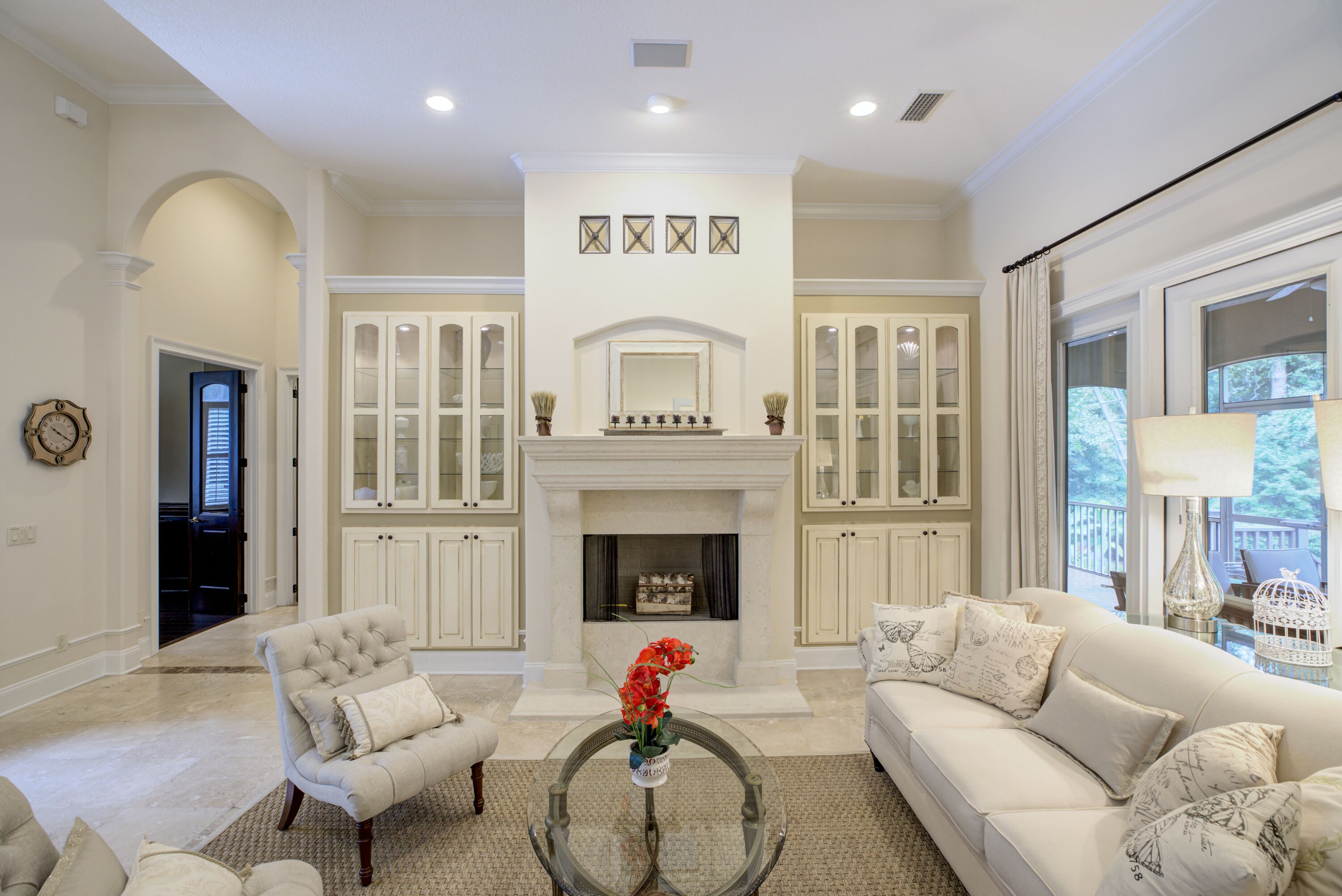 SPACIOUS LUXURY HOME