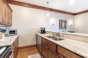 洗碗机、茶具/咖啡用具、厨具/餐具