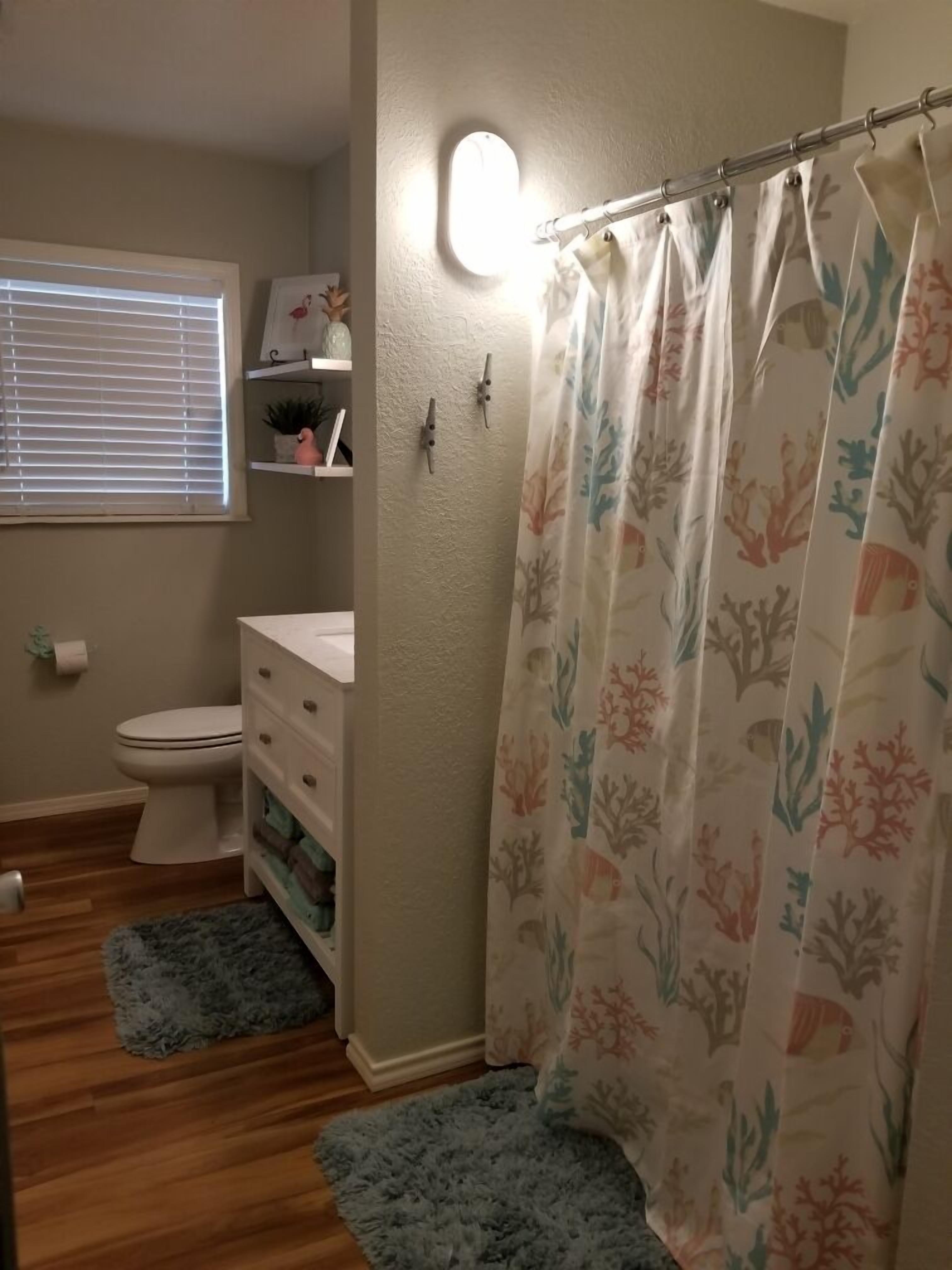 Sea Level is an adorable two bedroom beach house! Comfortable for sleeping 8.