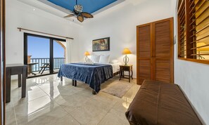 1 bedroom, in-room safe, iron/ironing board, travel crib - Oceanside Villa "Puebla" with a/c pool in centro      5 min stroll to beach (isla mujeres)
