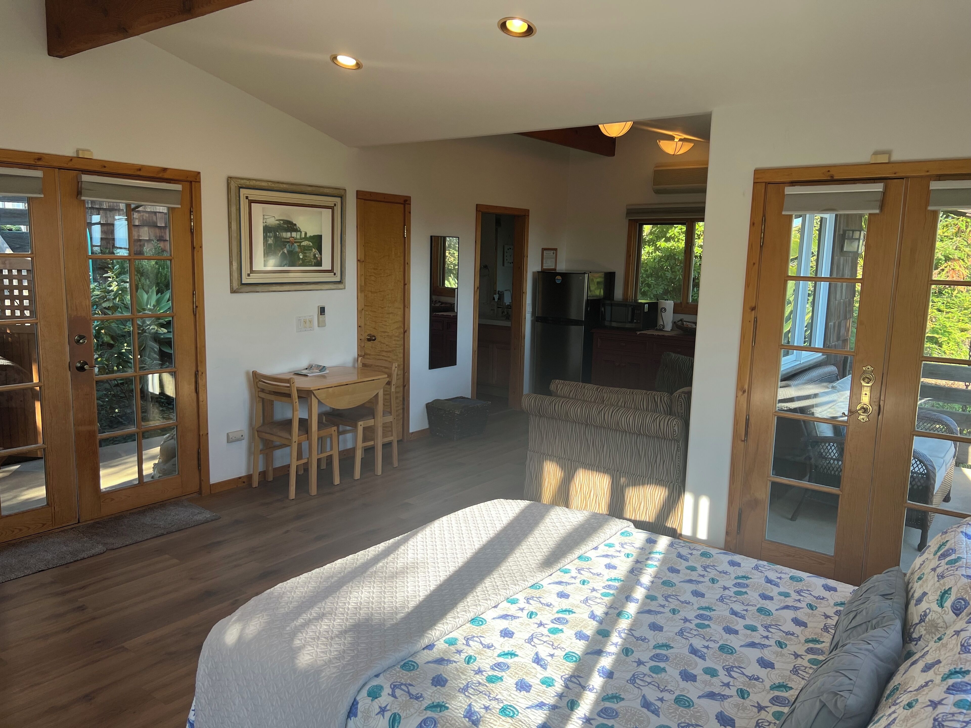 1 habitación, tabla de planchar con plancha, wifi gratis y ropa de cama 